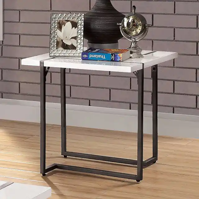Izar End Table - FOA East