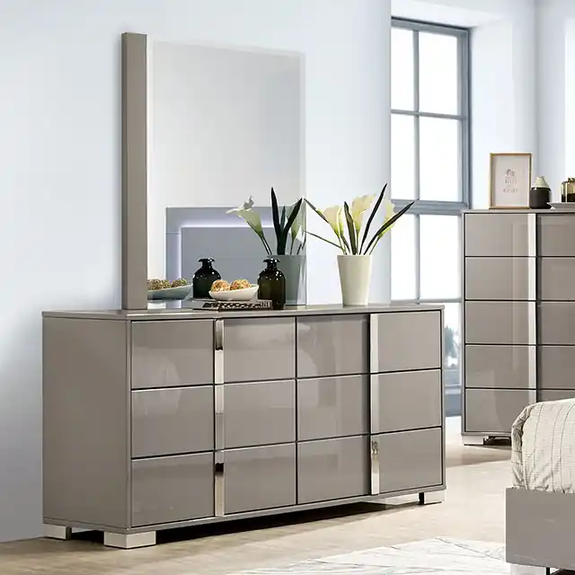 Sinistra Dresser - FOA East