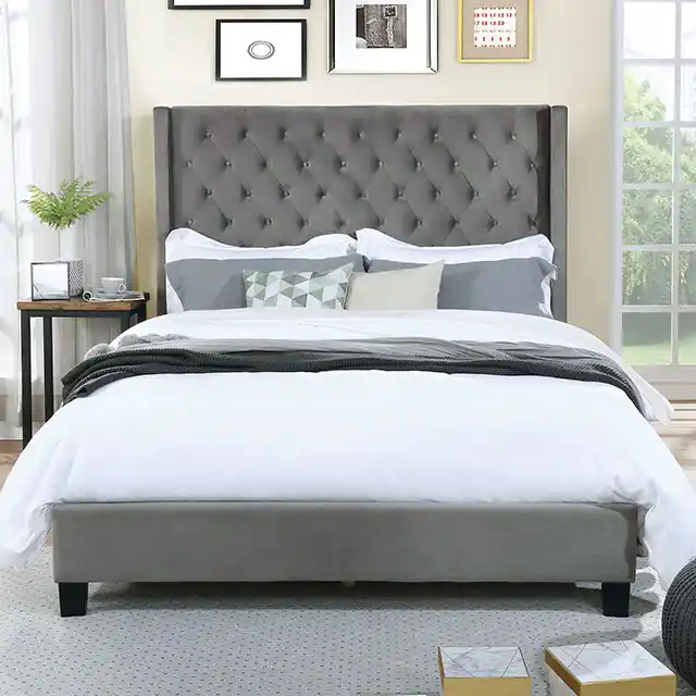Ryleigh E.King Bed - FOA East