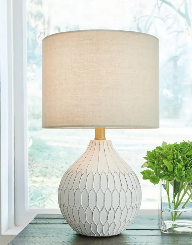 Wardmont Lamp Set - Ashley Furniture