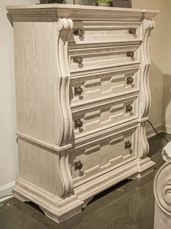 Bruchandi Chest of Drawers - Ashley Furniture