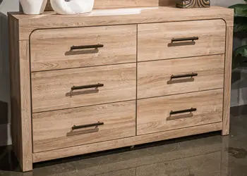 Kinlanni Dresser - Ashley Furniture