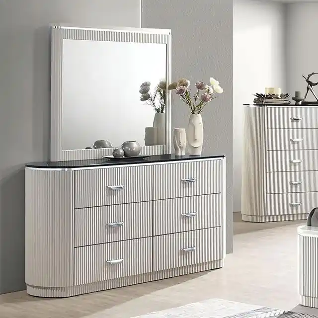 Aldgate Dresser - FOA East