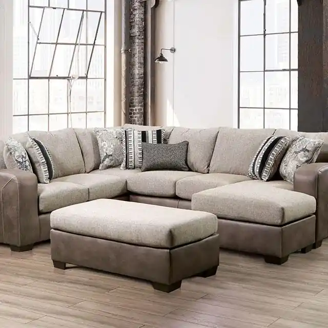 ASHENWEALD Sectional - FOA East