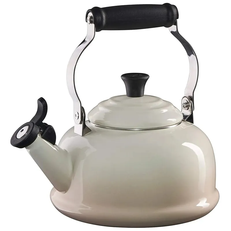 Classic Whistling Kettle - Le Creuset