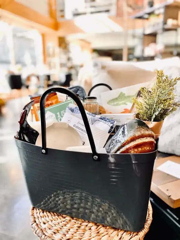 $250 Gift Basket - Greenhouse Home