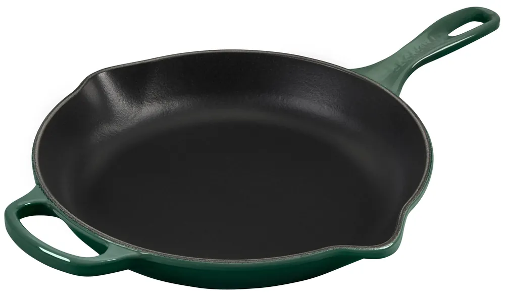 Cast Iron Signature Skillet, 10.25" - Le Creuset