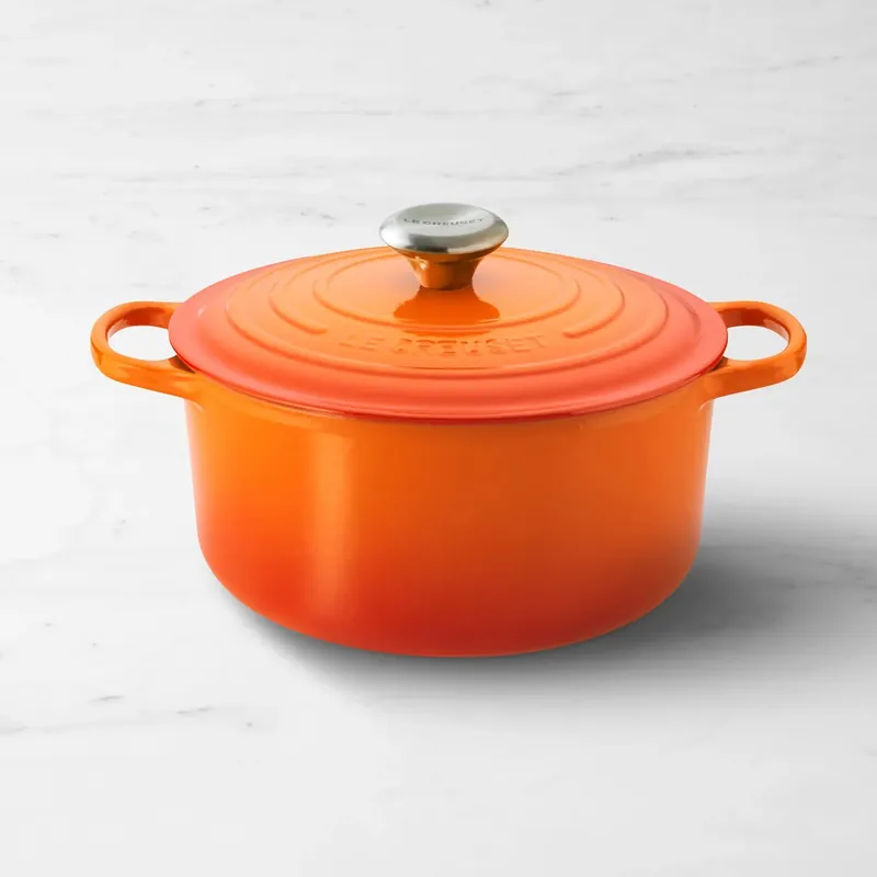 Le Creuset Signature Round Dutch Oven, 4.5 qt.