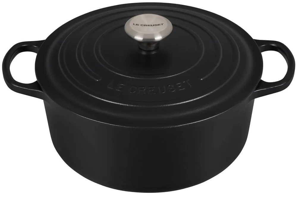 Le Creuset Signature Round Dutch Oven, 3.5 qt.