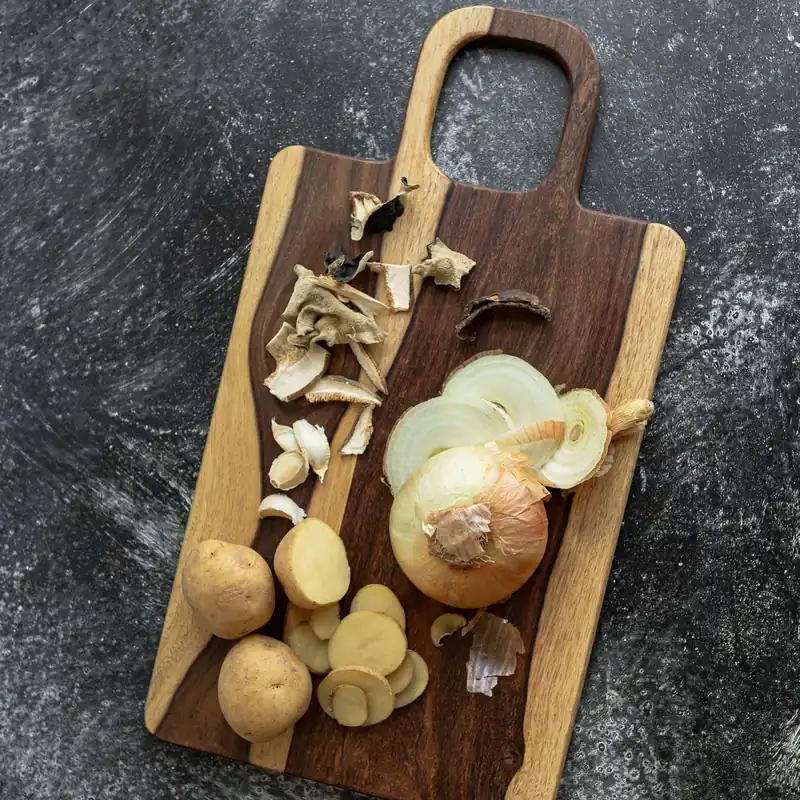 Silas 20" Sheesham Cutting Board Wood - Foreside Home & Garden