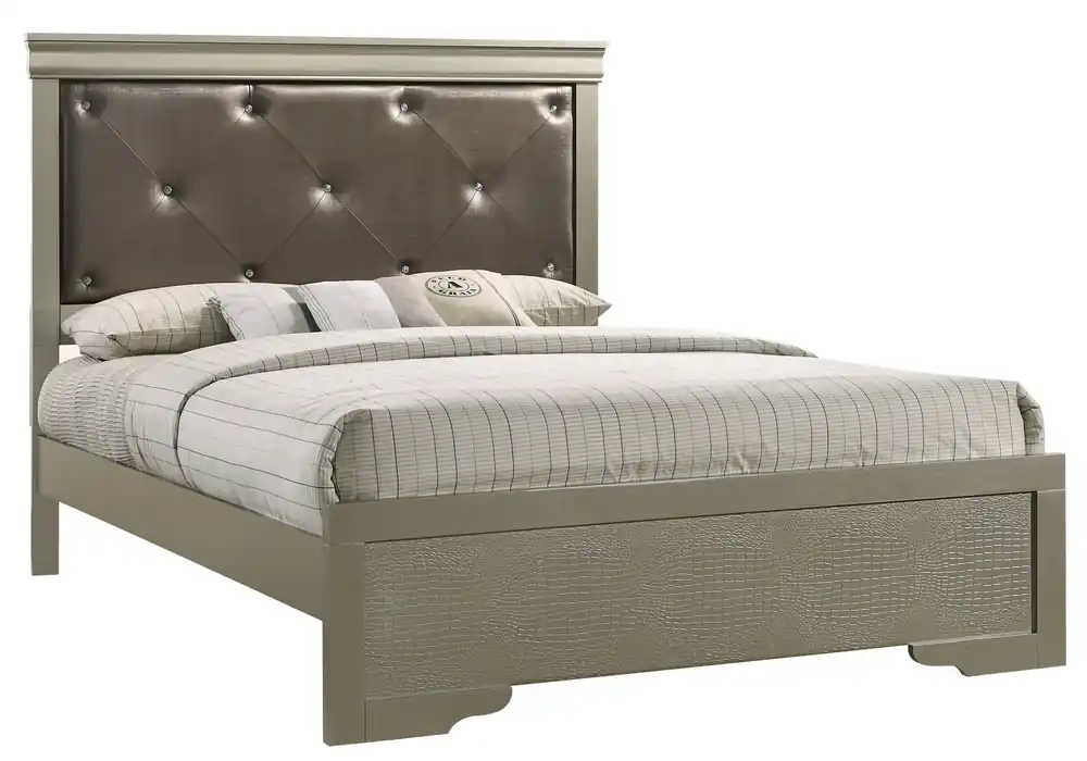 Chic Elegantly Designed Transitional Bed - Glory Furniture