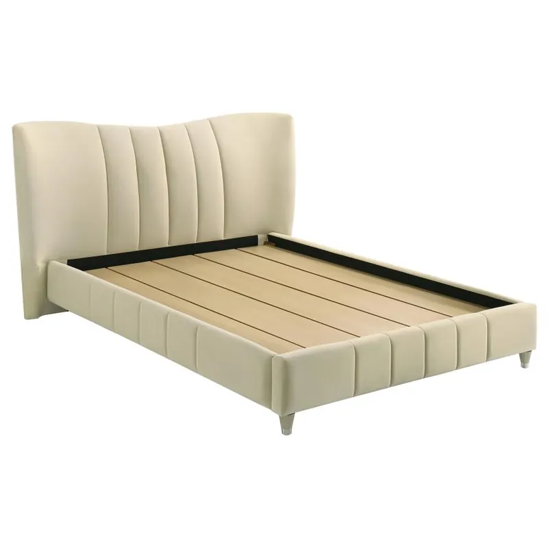 Evelyn - Upholstered Panel Platform Bed