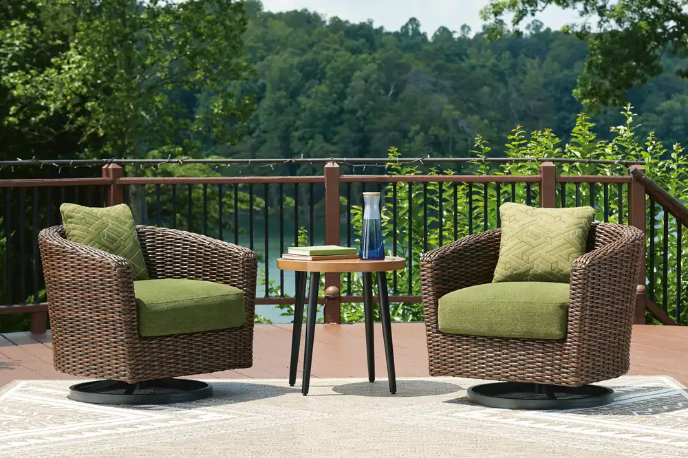 Horizon Hall Outdoor Package - Ashley Furniture