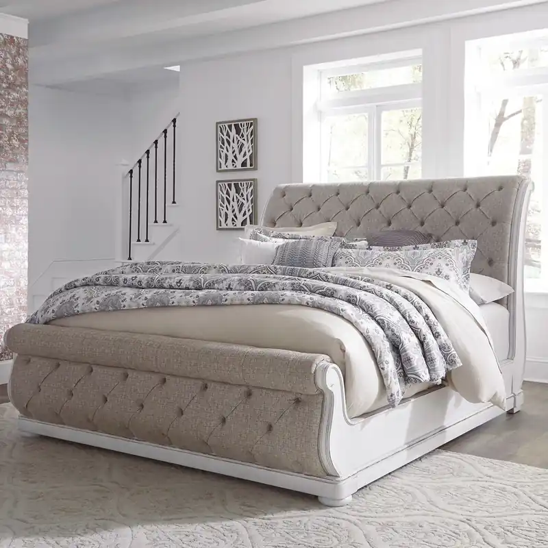 Magnolia Manor Queen Uph Sleigh Bed - Liberty