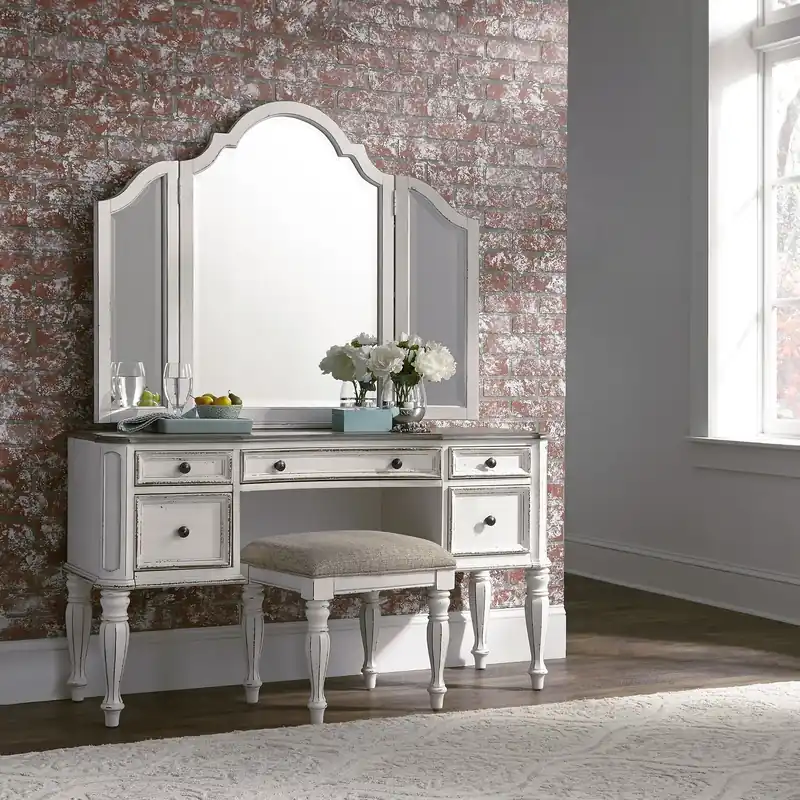 Magnolia Manor 3 Piece Vanity Set - Liberty