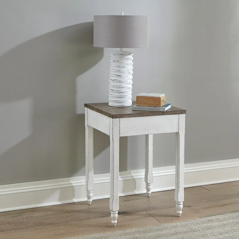 Magnolia Manor Corner Filler - Liberty