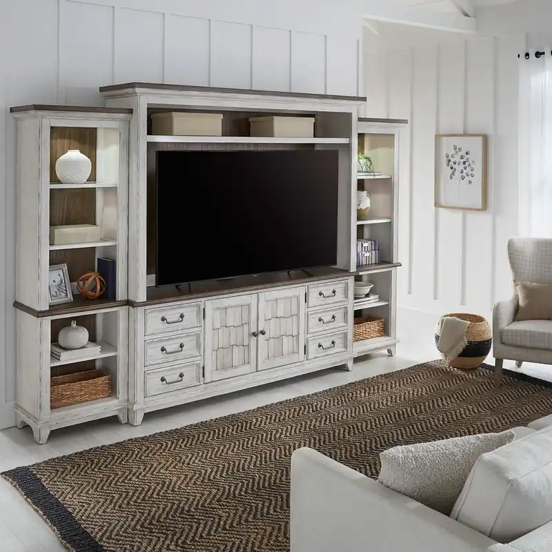 River Place Entertainment Center with Piers - Liberty