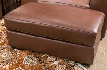 Brogliano Ottoman - Ashley Furniture