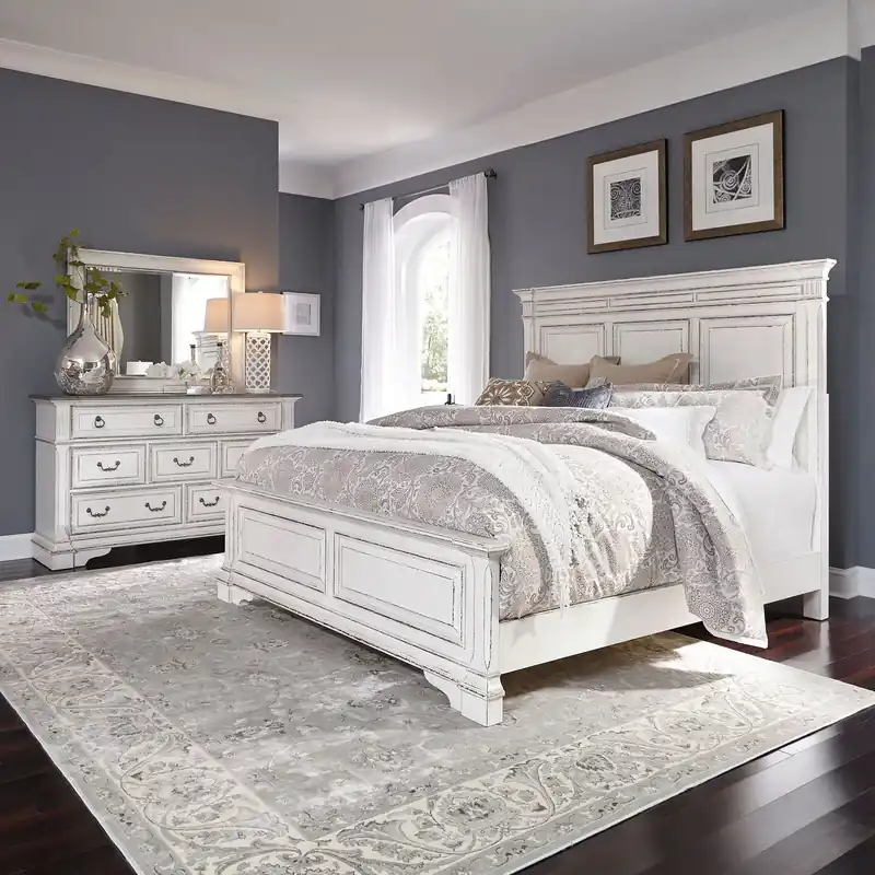 Abbey Park King California Panel Bed, Dresser & Mirror - Liberty