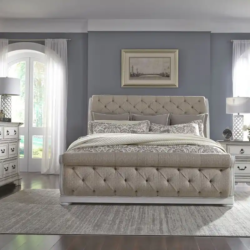 Abbey Park King California Sleigh Bed, Dresser & Mirror, Night Stand - Liberty