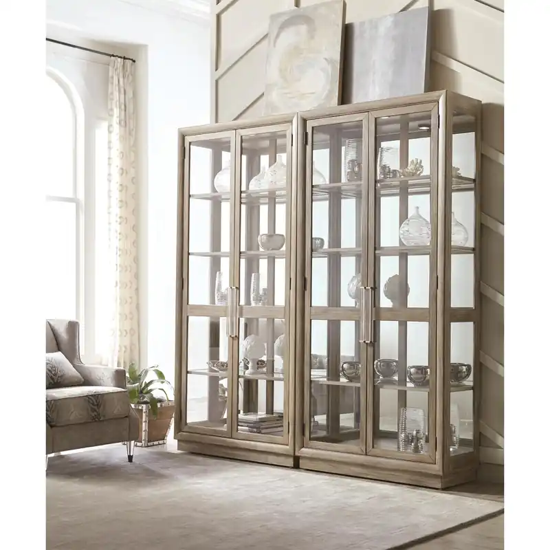 Sophie Display Cabinet - Riverside Furniture