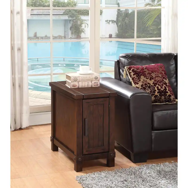 Windridge Chairside Chest - Riverside Furniture