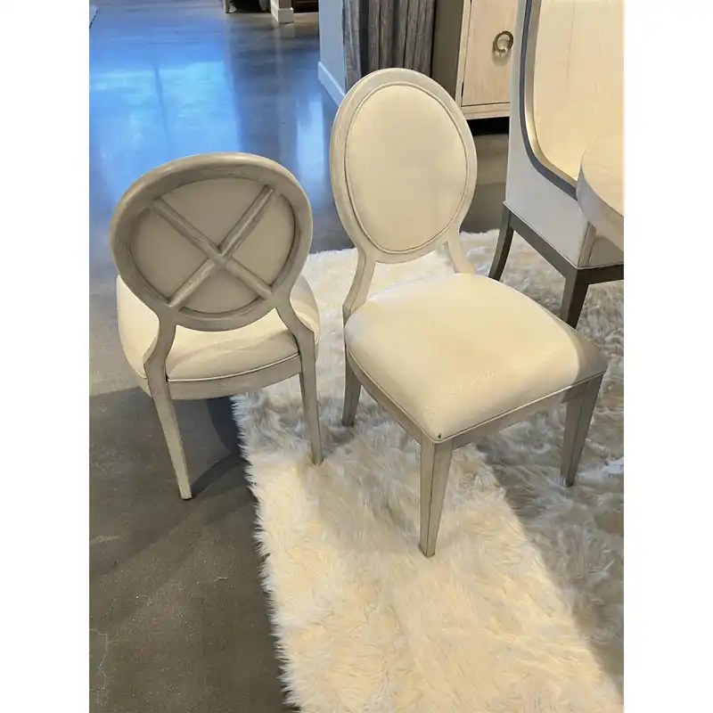 Hepburn Oval Bak Uph Side Chr 2in - Riverside Furniture