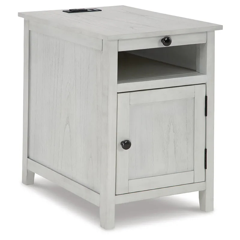 Treytown Chairside End Table - Signature Design by Ashley®