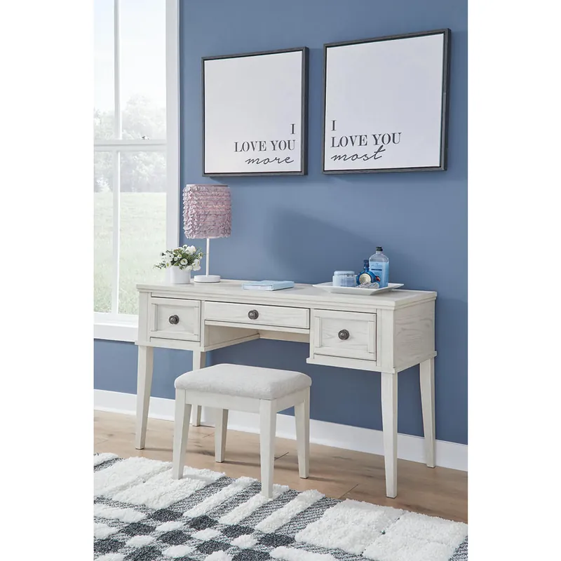 Robbinsdale Vanity with Stool - Signature Design by Ashley®