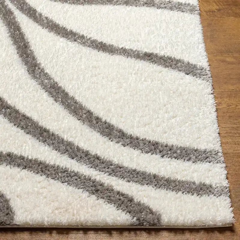 Cloudy Shag Machine Woven Rug - Livabliss