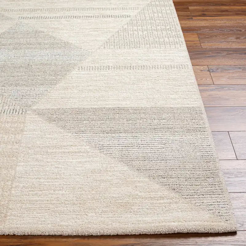 Gavic Machine Woven Rug - Livabliss
