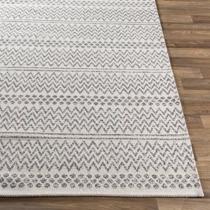 La Casa Machine Woven Rug - Livabliss