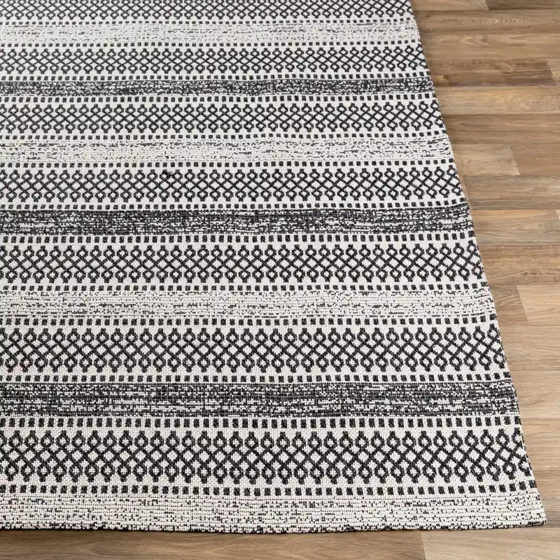 La Casa Machine Woven Rug - Livabliss